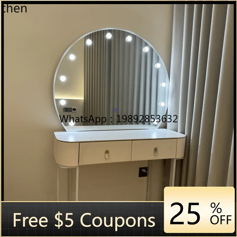 r5.13  Cermin Rias Studio Foto - Beauty & Makeup Katia Di Paola ulasan dan harga